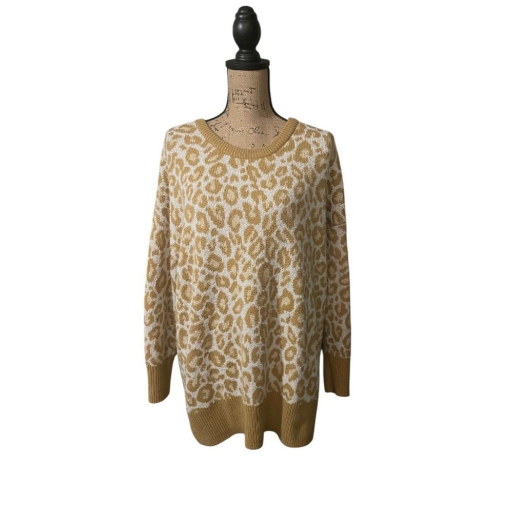 Torrid‎ Sweater